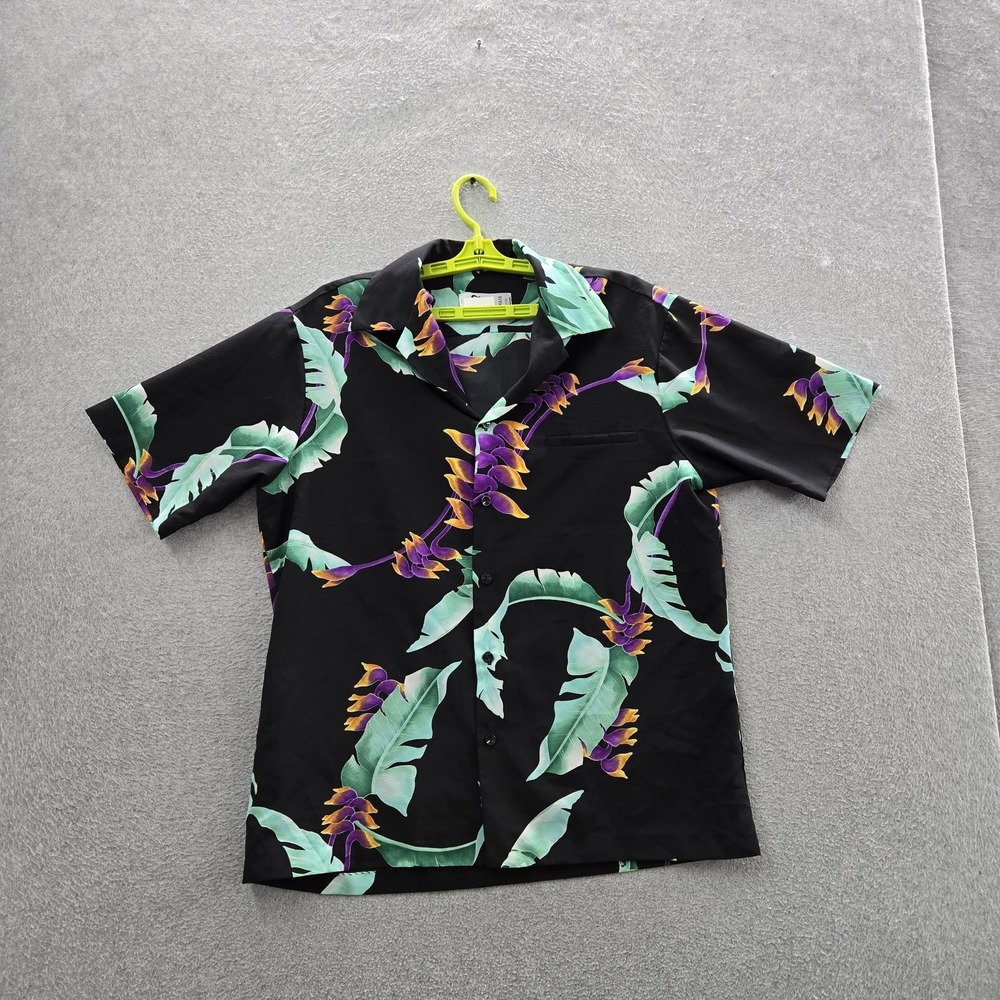 Hilo Hattie Men Button Up Shirt L Black Floral Hawaiian Short Sleeve Loop Collar